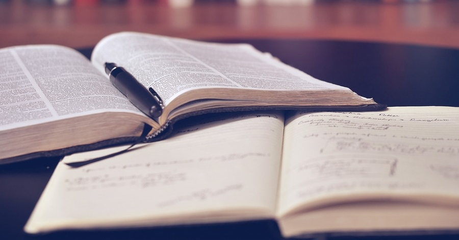 A punt les confer�ncies d�Extensi� Universit�ria per a majors de 65 anys