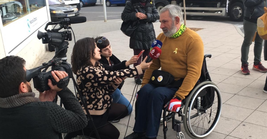 L�activista Jordi Puig arriba a Amposta