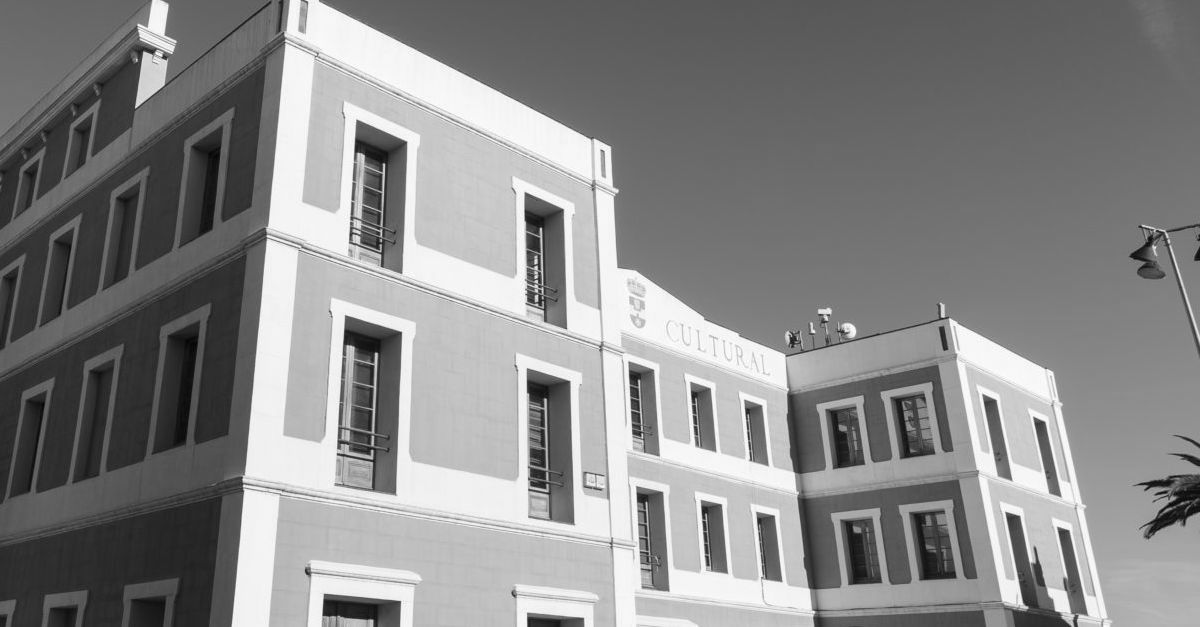 Hi havia una vegada... Contes explicats per voluntaris del Pla denvelliment Actiu Amposta
