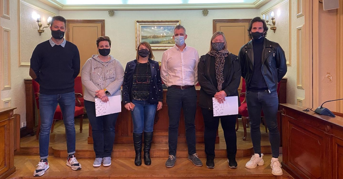 L�Ajuntament aporta 10.000 euros a restauraci� i comer� perqu� instaurin el servei a domicili