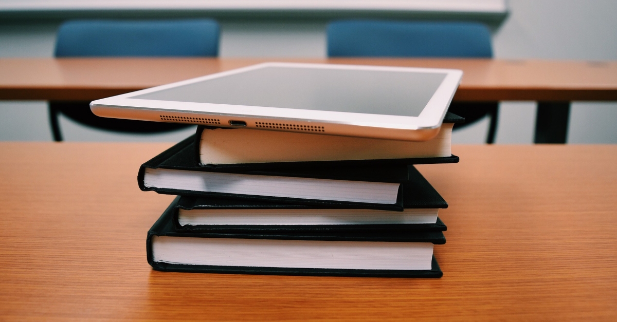 Fomentar la reutilitzaci� de llibres i material escolar com una forma de promoure el consum racional i sostenbile