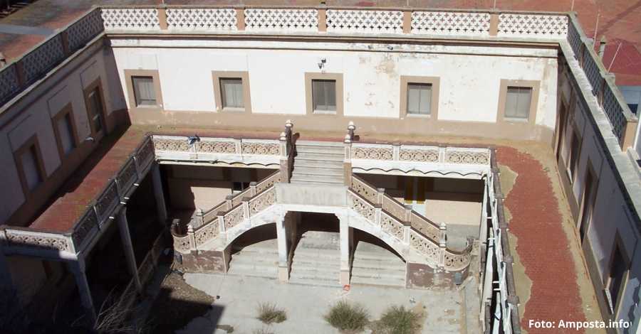 L�edifici de l�antic col�legi de les Monges ja �s d�Amposta