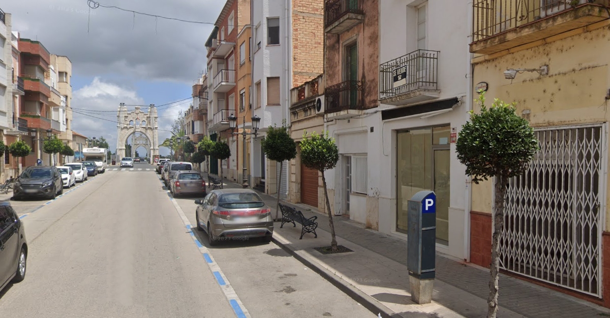 Amposta susp�n temporalment la zona blava