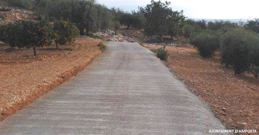 Treballs d�arranjament de camins rurals d�Amposta