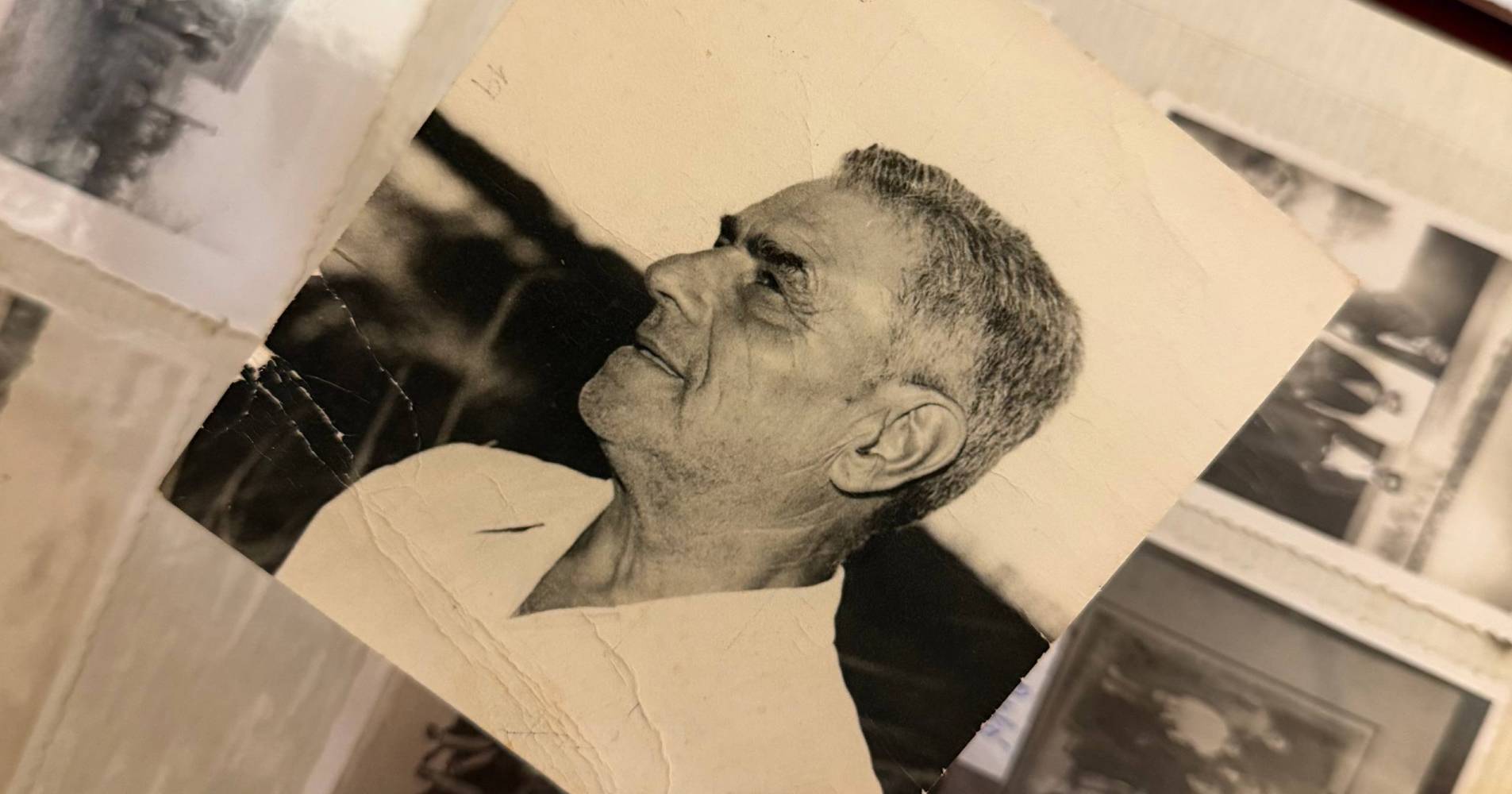 L&rsquo;Arxiu d�Amposta suma m�s de 400 fotografies familiars de Sebasti� Juan Arb� al seu fons documental
