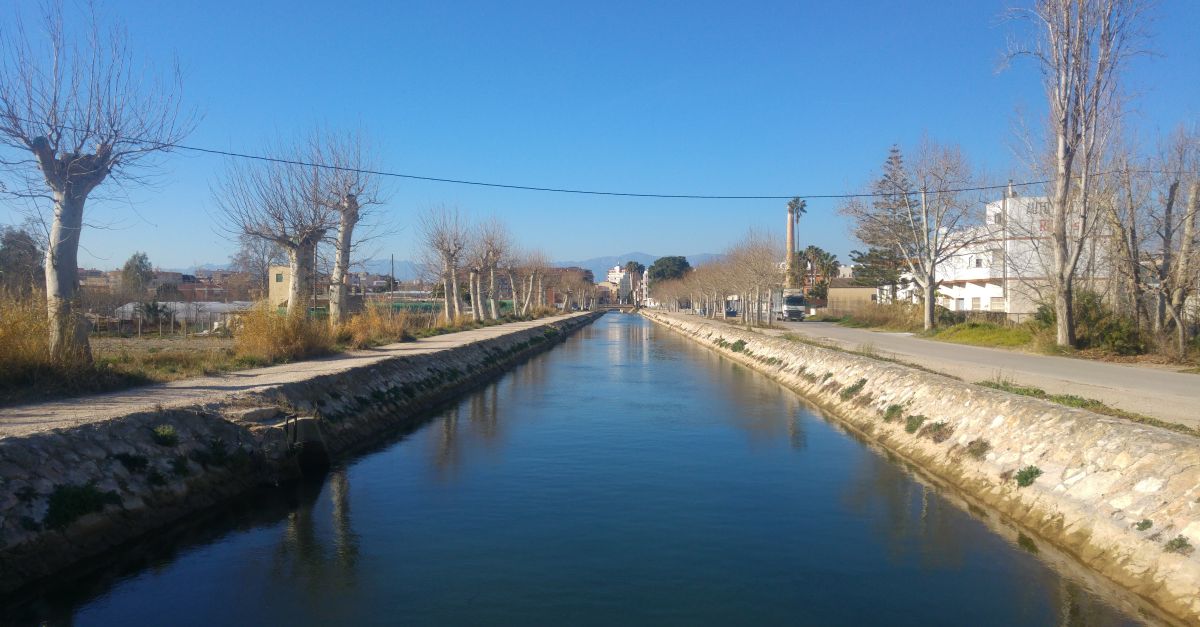 Localitzen el cos sense vida d&rsquo;una dona al canal dret d&rsquo;Amposta