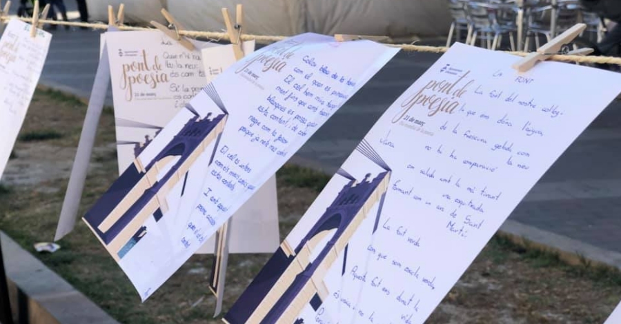 Amposta celebra el Dia Mundial de la Poesia