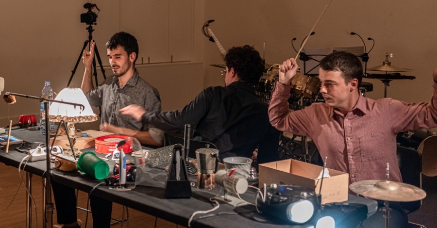 El festival de m�sica inusual OUT�SIDE porta a Lo Pati la percussi� experimental de Frames Percussion