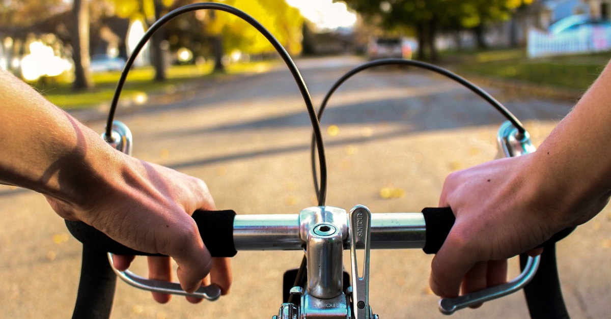 Detingut a Amposta per tres robatoris amb for�a de bicicletes de l&rsquo;interior d&rsquo;un p�rquing privat