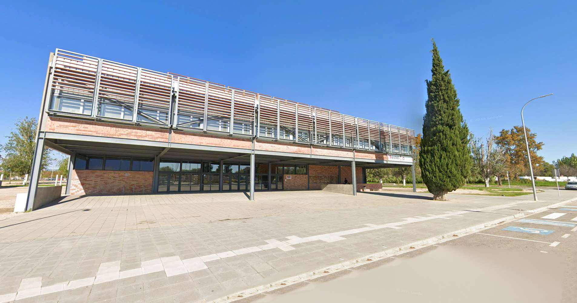 L&rsquo;Oficina Antifrau arxiva la den�ncia sobre la cessi� de l&rsquo;edifici universitari d&rsquo;Amposta a EUSES | Amposta.info