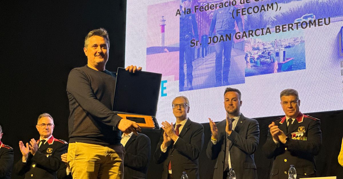 FECOAM rep el reconeixement dels Mossos d�Esquadra per la seva tasca en la lluita contra els furts als comer�os d�Amposta