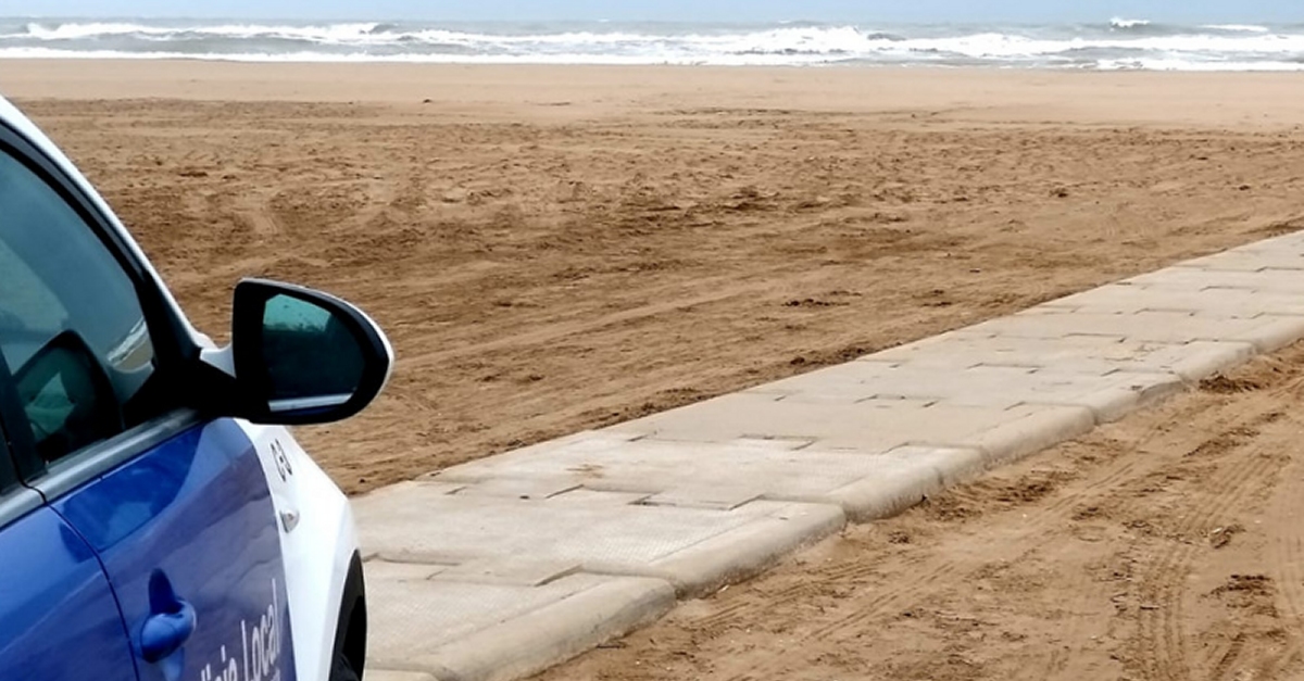 La Policia Local dAmposta fa balan del Pla de Platges amb 32 denncies i 41 serveis atesos