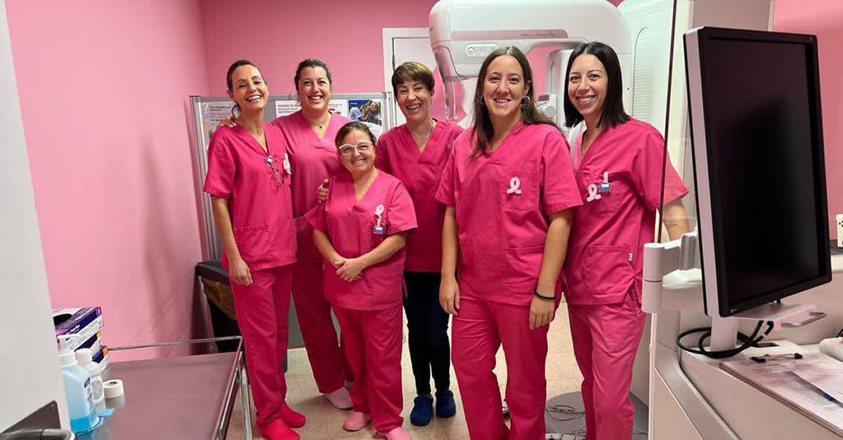L�Hospital Comarcal d�Amposta se suma al Dia Mundial Contra el C�ncer de Mama