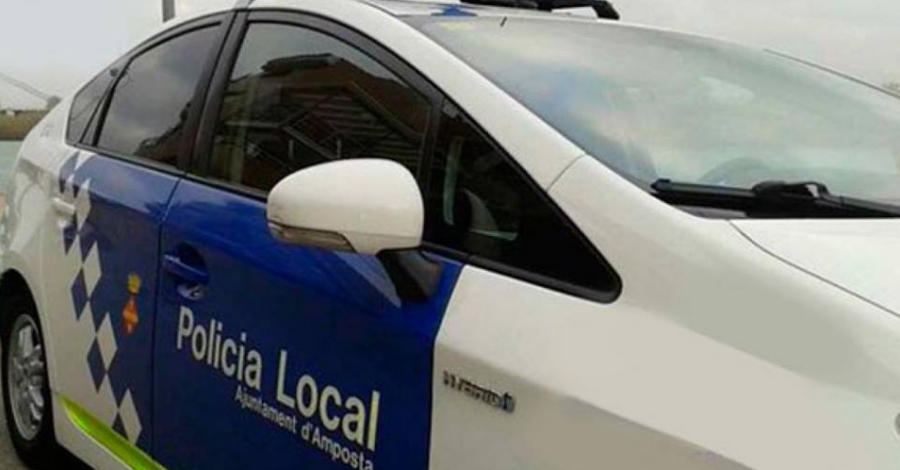Detingudes dos persones mentre intentaven robar en un bloc de pisos deshabitat