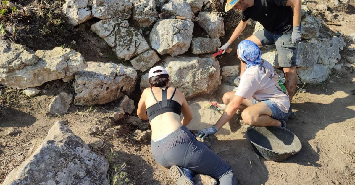 Els arque�legs segueixen excavant a Amposta un poblat ib�ric que pot explicar com era el delta de l�Ebre a l��poca