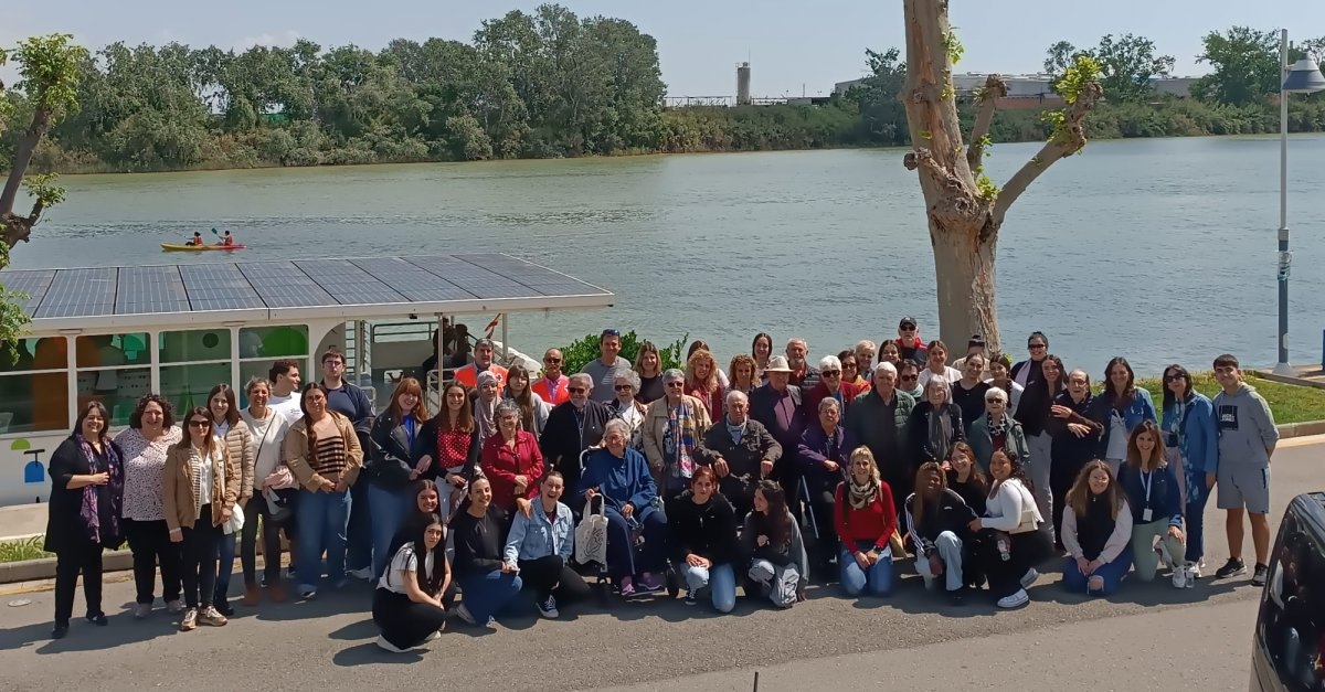 La Perla acull una jornada intergeneracional per combatre la soledat i promoure la cura comunit�ria a Amposta