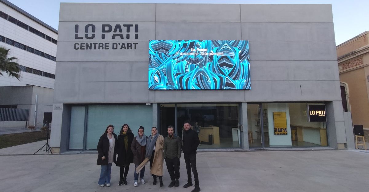 Lo Pati habilita una nova sala expositiva amb una pantalla digital instal�lada a la fa�ana del centre