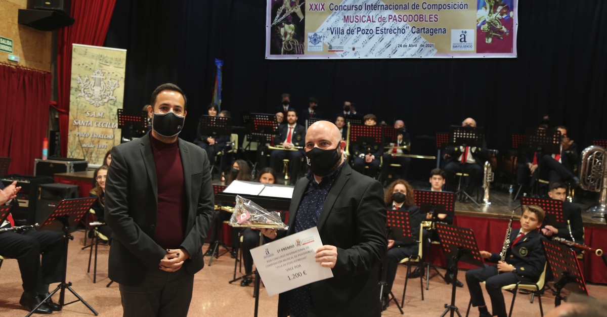 Primer Premi per al pasdoble �A la Pla�a� del compositor d�Amposta Lionel Beltr�n-Cecilia