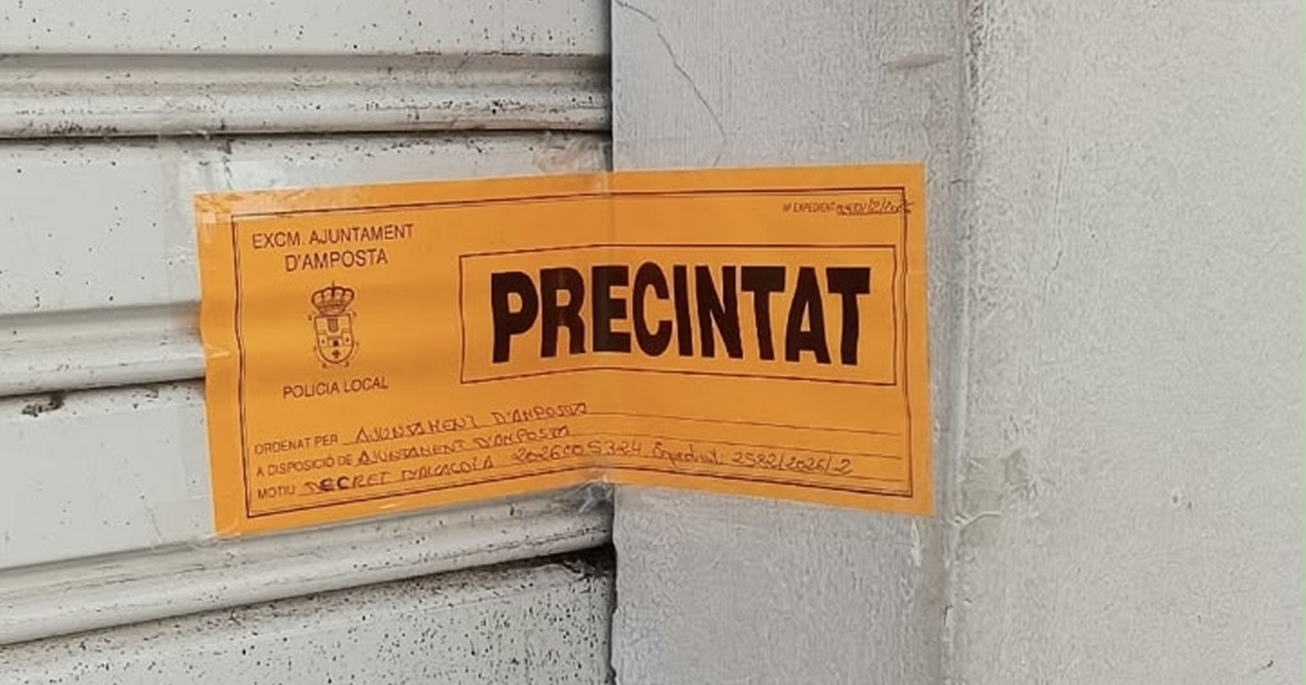 L�Ajuntament d�Amposta precinta un local d�oci nocturn per l�incompliment reiterat d�una ordre de tancament