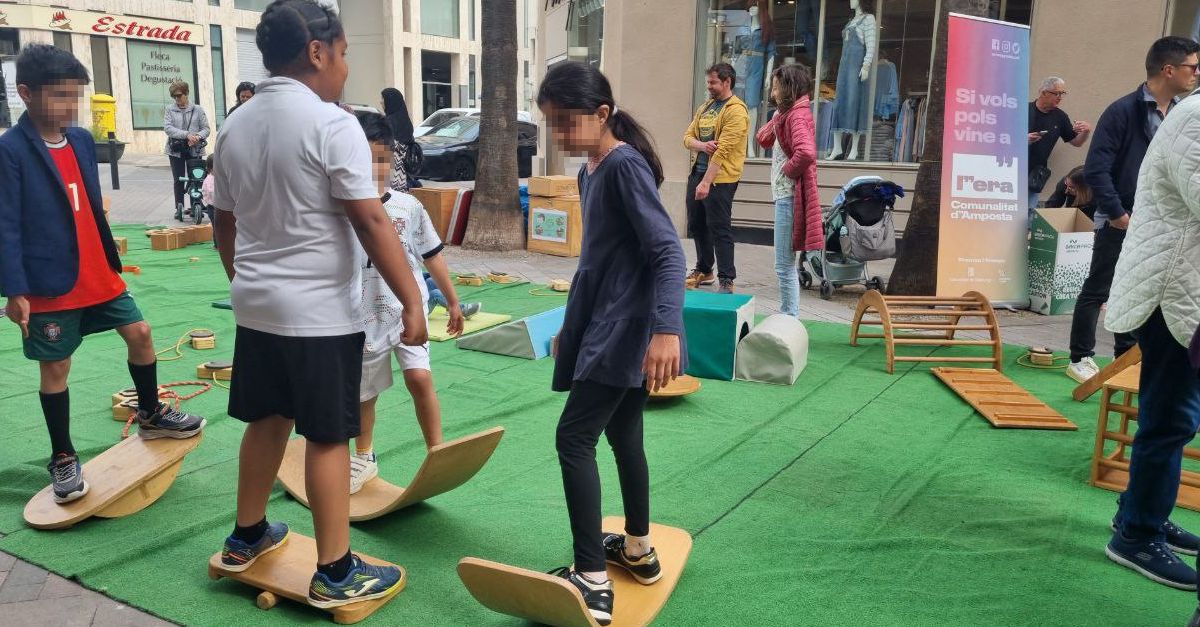 Els infants prenen protagonisme a Amposta amb una jornada festiva i una nova proposta per transformar els parcs