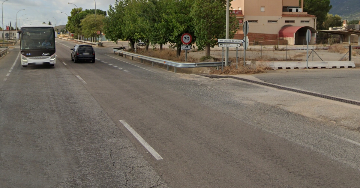 L�Ajuntament d�Amposta i col�lectius afectats presenten al�legacions al tancament de l�acc�s del Pol�gon de l�Oriola per part de l�Estat