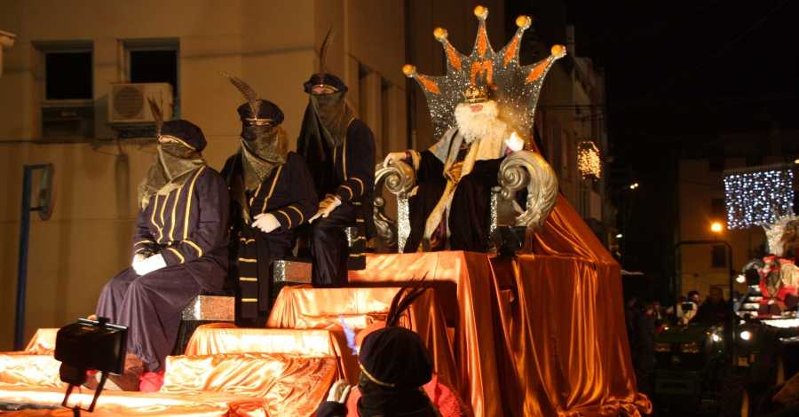 Amposta viu una nit m�gica amb la visita dels Reis d�Orient