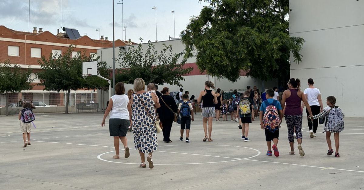 M�s de 3.200 alumnes d�infantil, prim�ria i secund�ria comencen el curs a Amposta