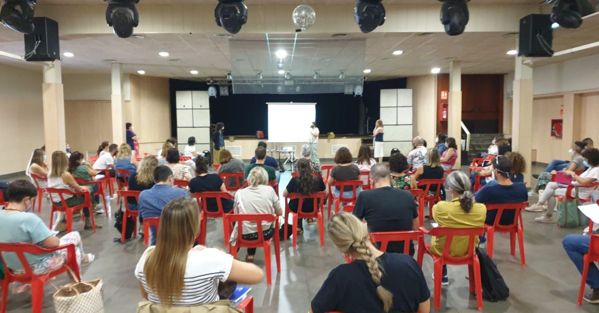 Una seixantena de persones participen en la tercera Taula socioeducativa d�Amposta