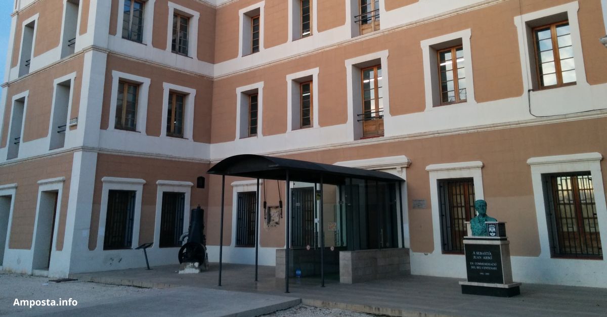 La Biblioteca Comarcal Sebasti� J. Arb� tanca per la reforma integral