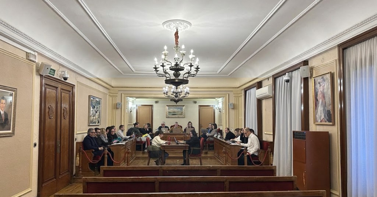 El ple d�Amposta aprova el nou Pla director del verd urb� i rep l�informe de la Defensora de la Ciutadania