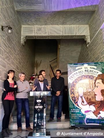 Avui s’ha presentat el cartell de la 9a edici de la Festa del Mercat, que enguany estar dedicada a l’arribada de la llum | Amposta.info