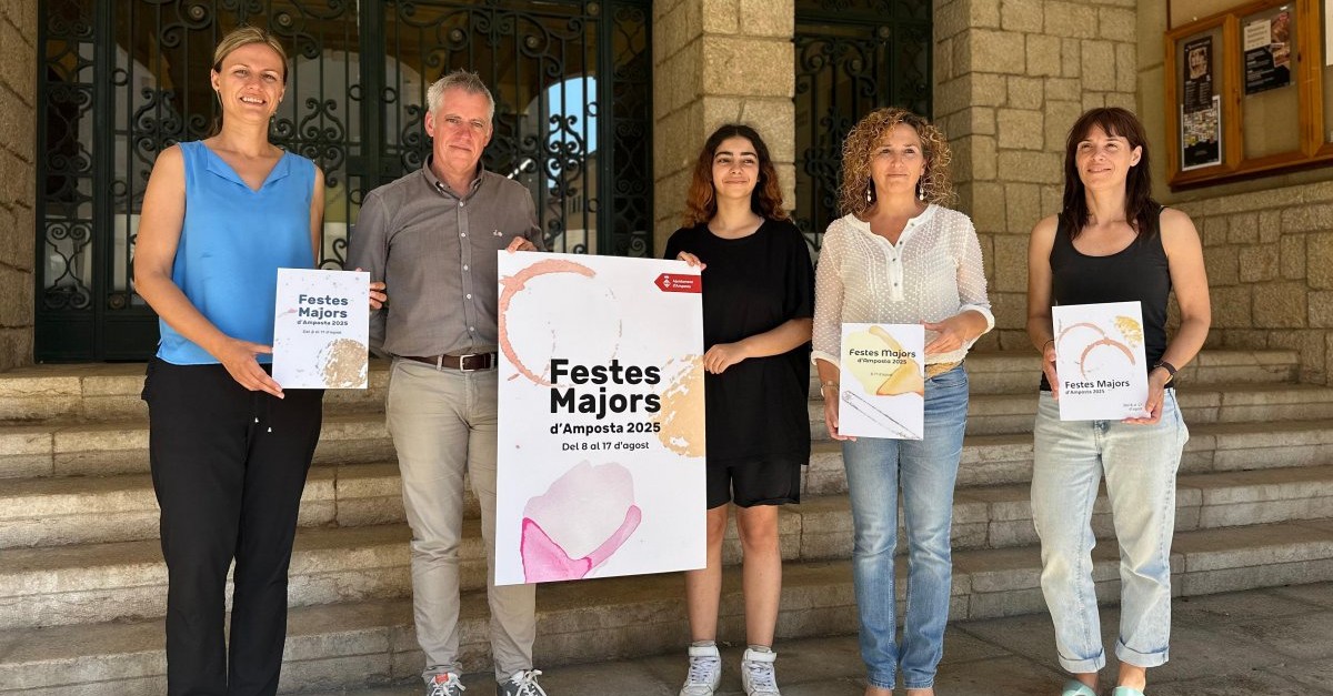 El cartell de Festes Majors dAmposta 2025 posa el focus en la germanor i la quotidianitat de les trobades populars
